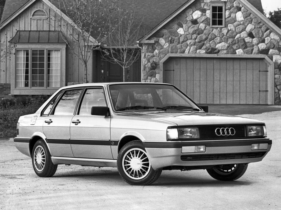  Audi 4000S 1985 года  (фото 1 из 4)